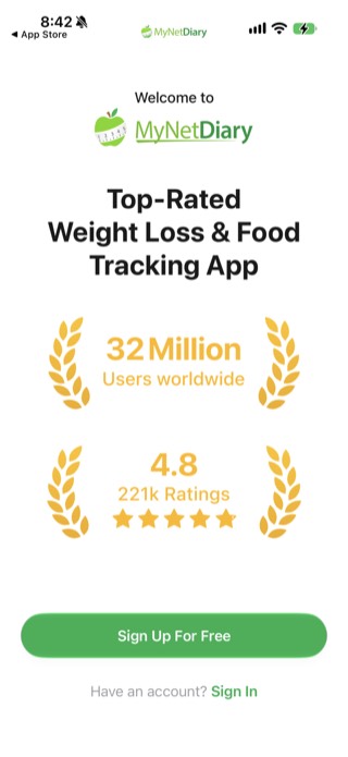 MyNetDiary welcome screen showing 32 million users worldwide and a 4.8 rating from 221k ratings, with a Sign Up For Free button